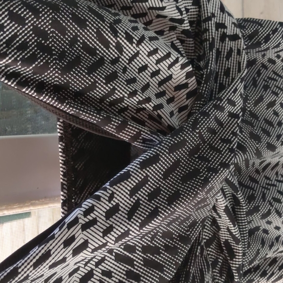 womans tankini top - Picture 2 of 4